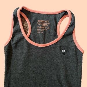 Good looking, gray and salmon, long body tank cute cat logo